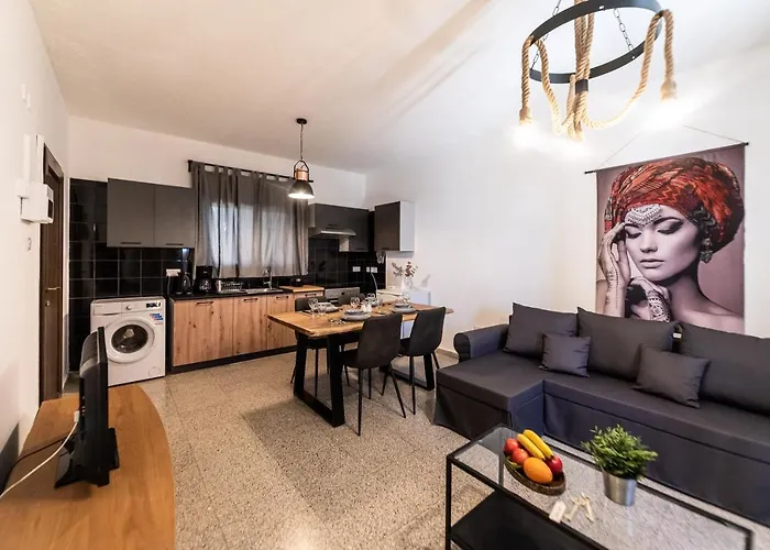 Serenityone - Centrally Located One Bedroom Apt