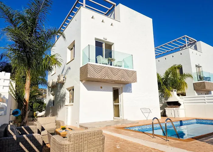 Nissi Beach Villa Oleandra