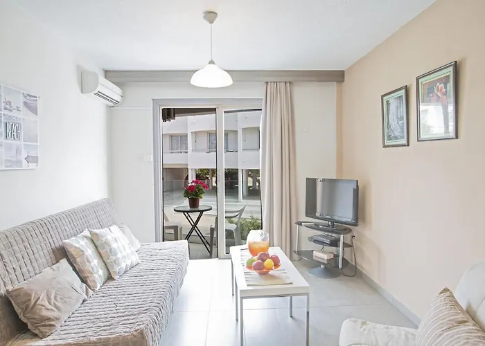 Ayia Napa Holiday Apartment So2