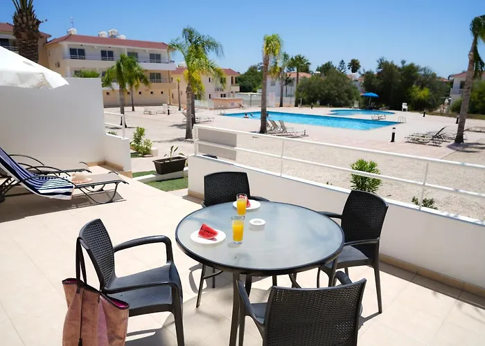 Narcissos \'Nissi Beach\' Apartment C2