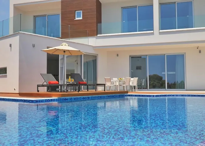 Sea Pearl Seaview Villa - Oriana