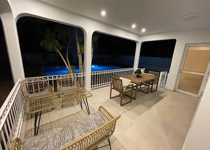 Thaliana Gardens Villa 36