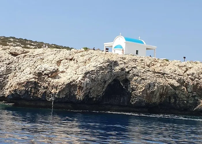 Captainvasilisboatcharters