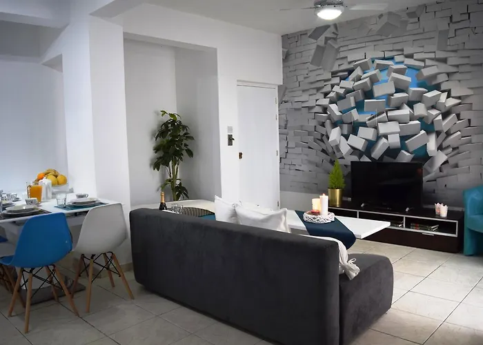 Blue Breeze Luxury Apartment
