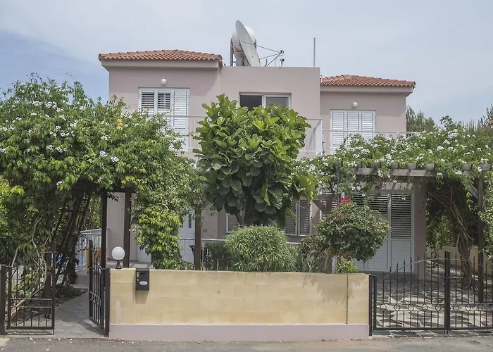 Nissi Maria Villa