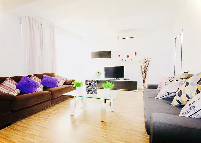Big 2 Bedroom, Xxl Pool, In Hearth Of Ayia Napa