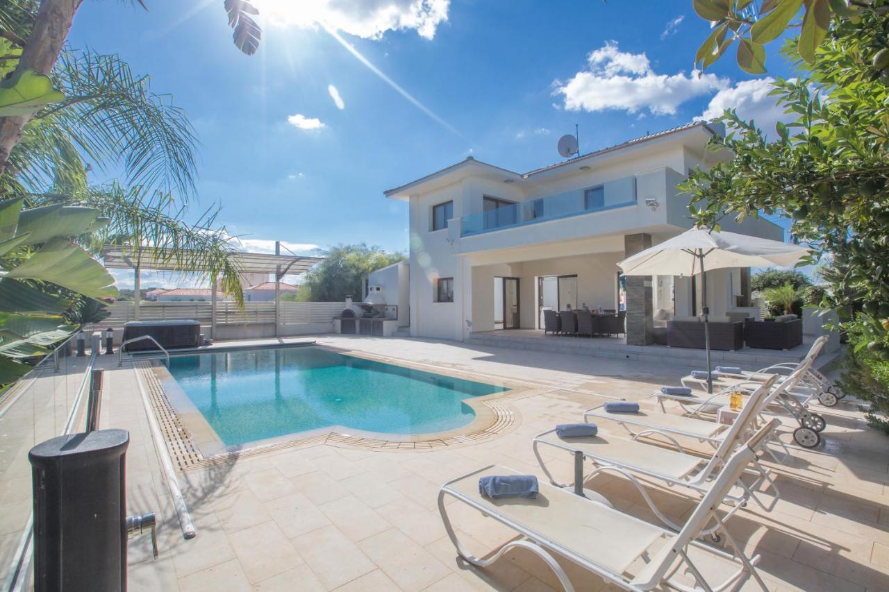 Demetra Villa Ayia Napa