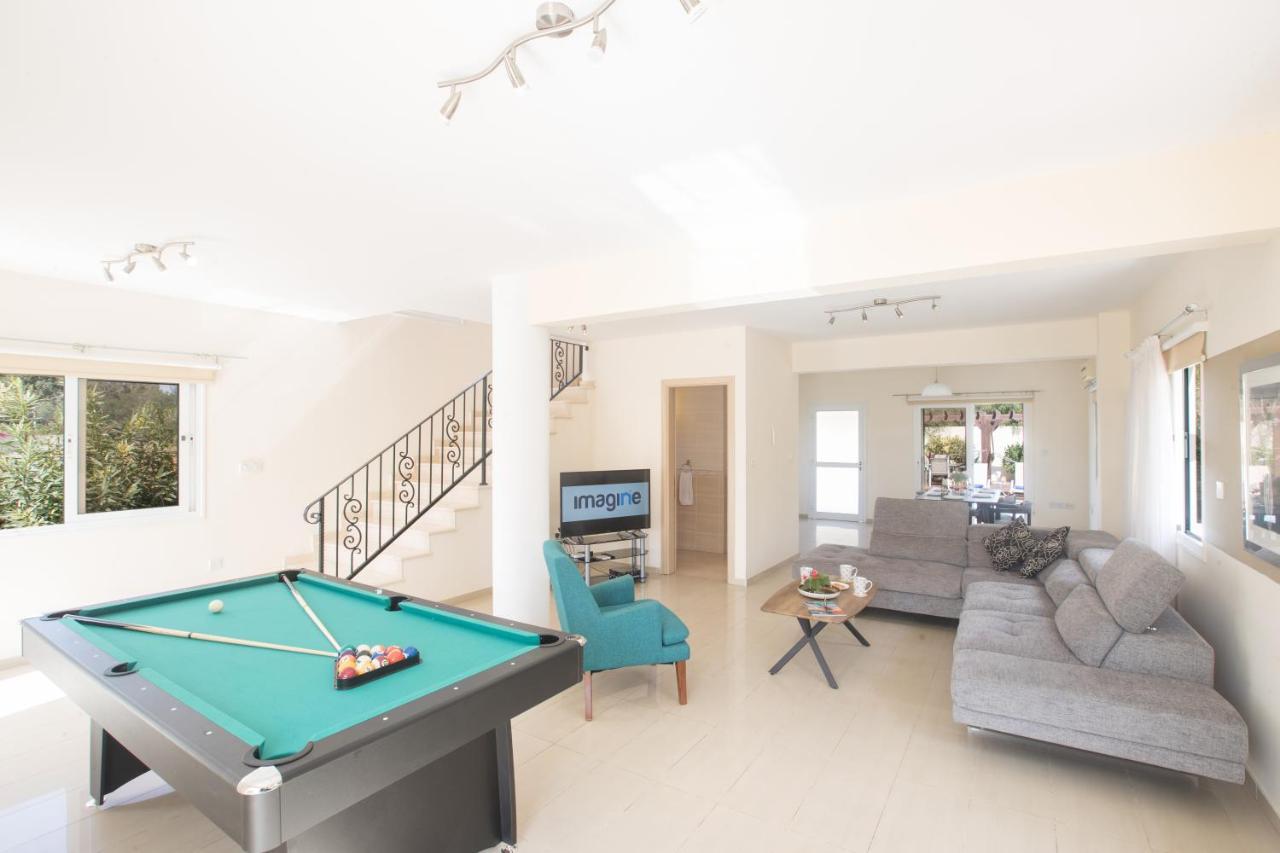 Hara Nissi Villas * Ayia Napa