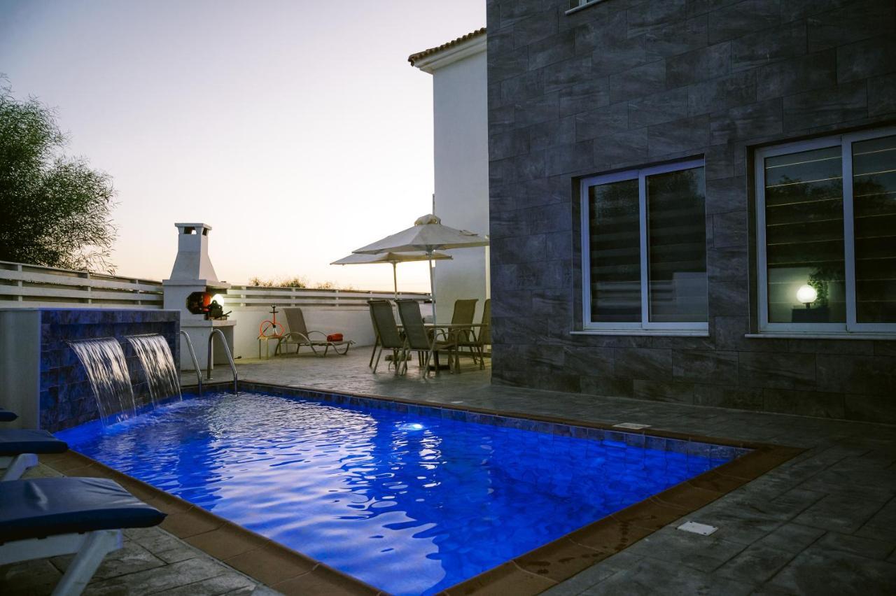 Costa Cornelia Homes Villa
