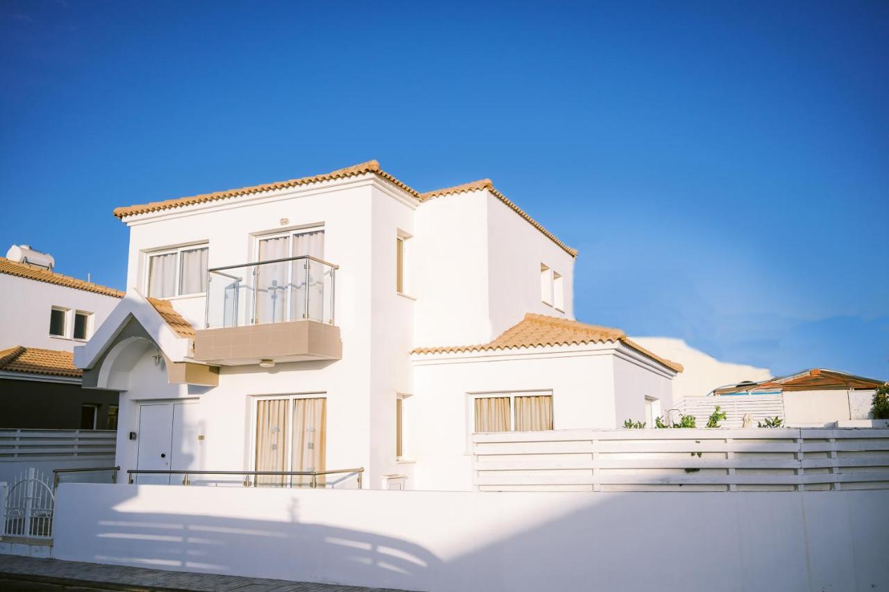 Villa Costa Cornelia Homes *