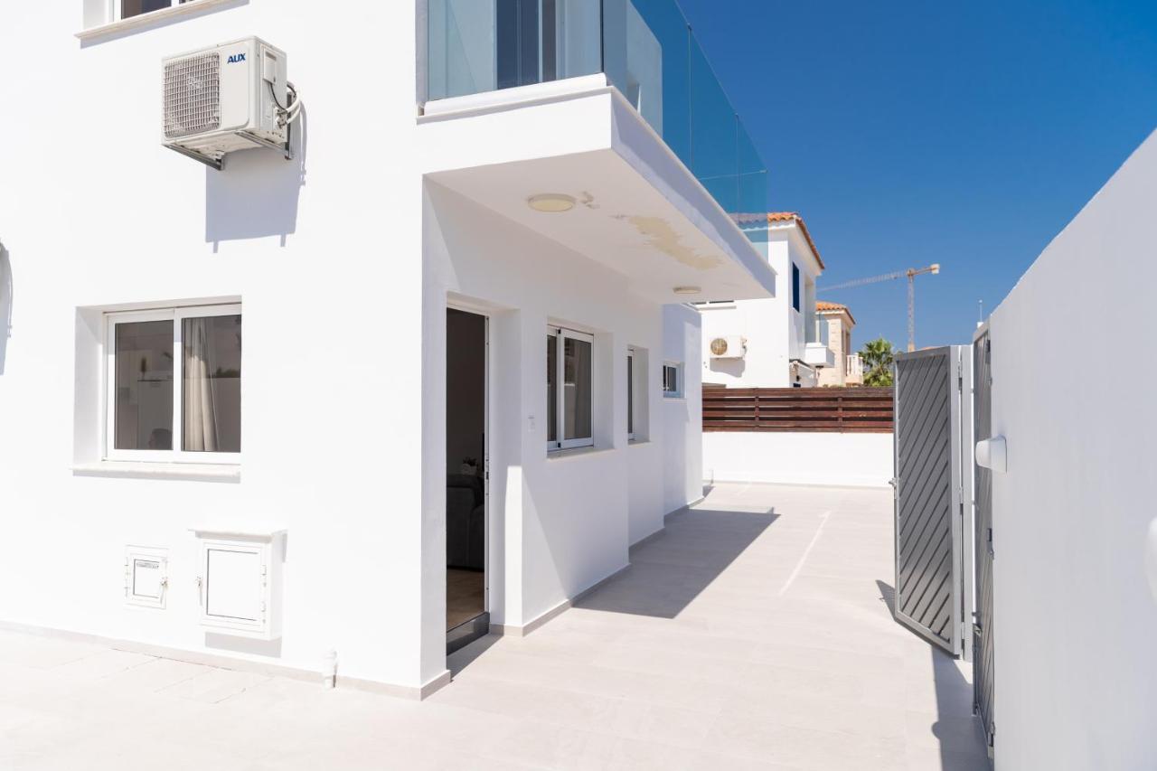 Agia Thekla Ekaterina 4 Bdrm Villa *