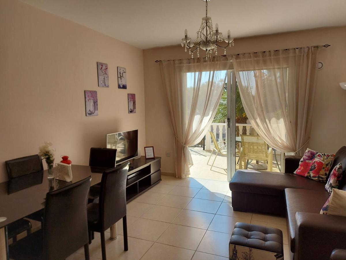 Nissi Golden Sands Family Apartment *