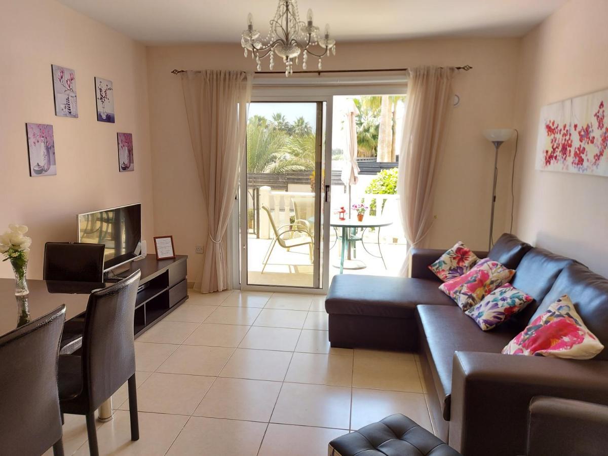 Nissi Golden Sands Family