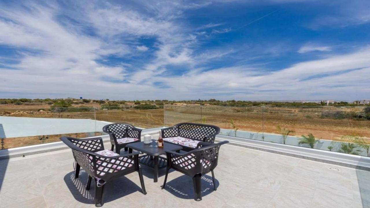 Villa Tzialli