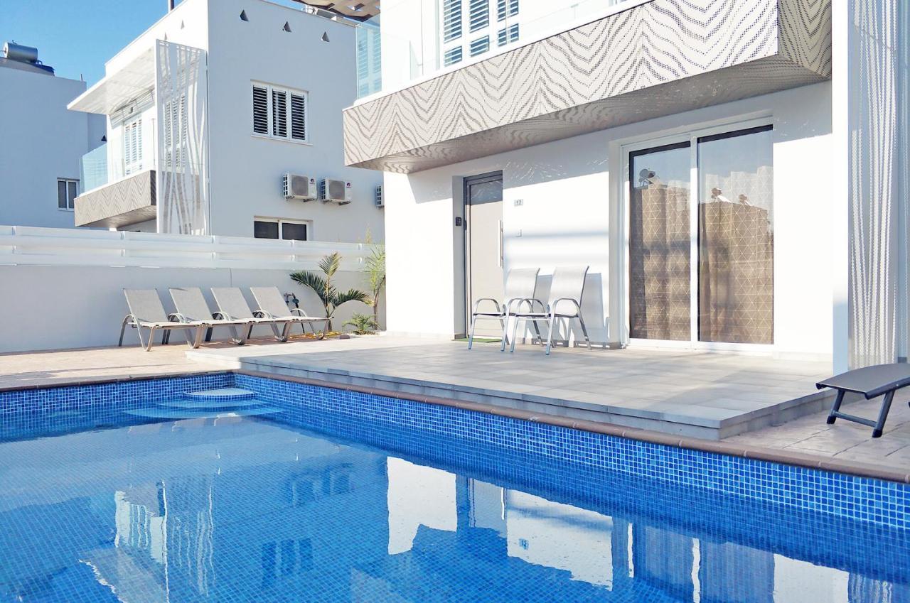 Nissini Blanco, 3 Bedroom With Private Pool, 5 Min To The Villa *