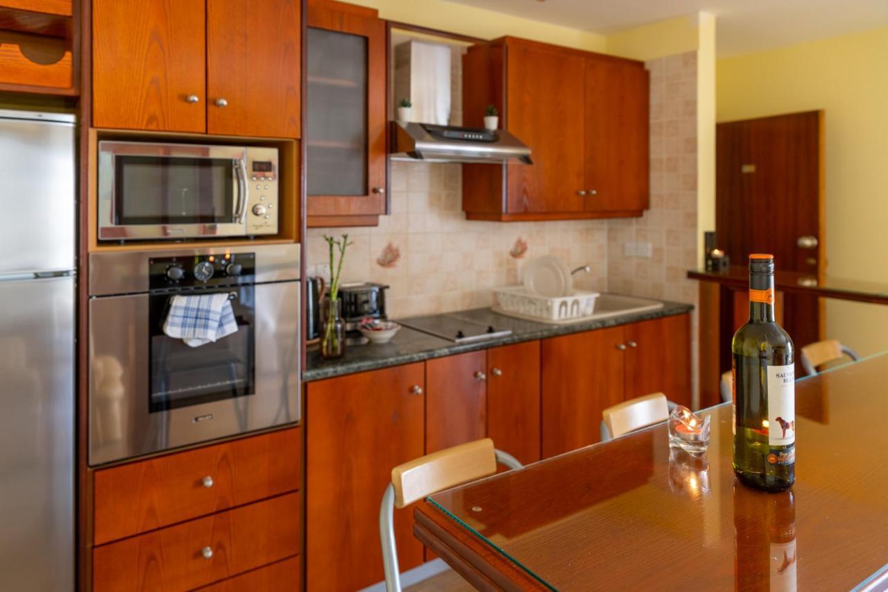 Gold Feathers Apartment Ayia Napa
