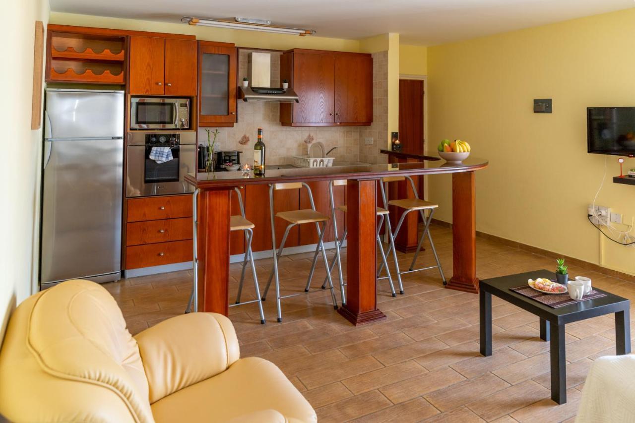 Gold Feathers Apartment Ayia Napa