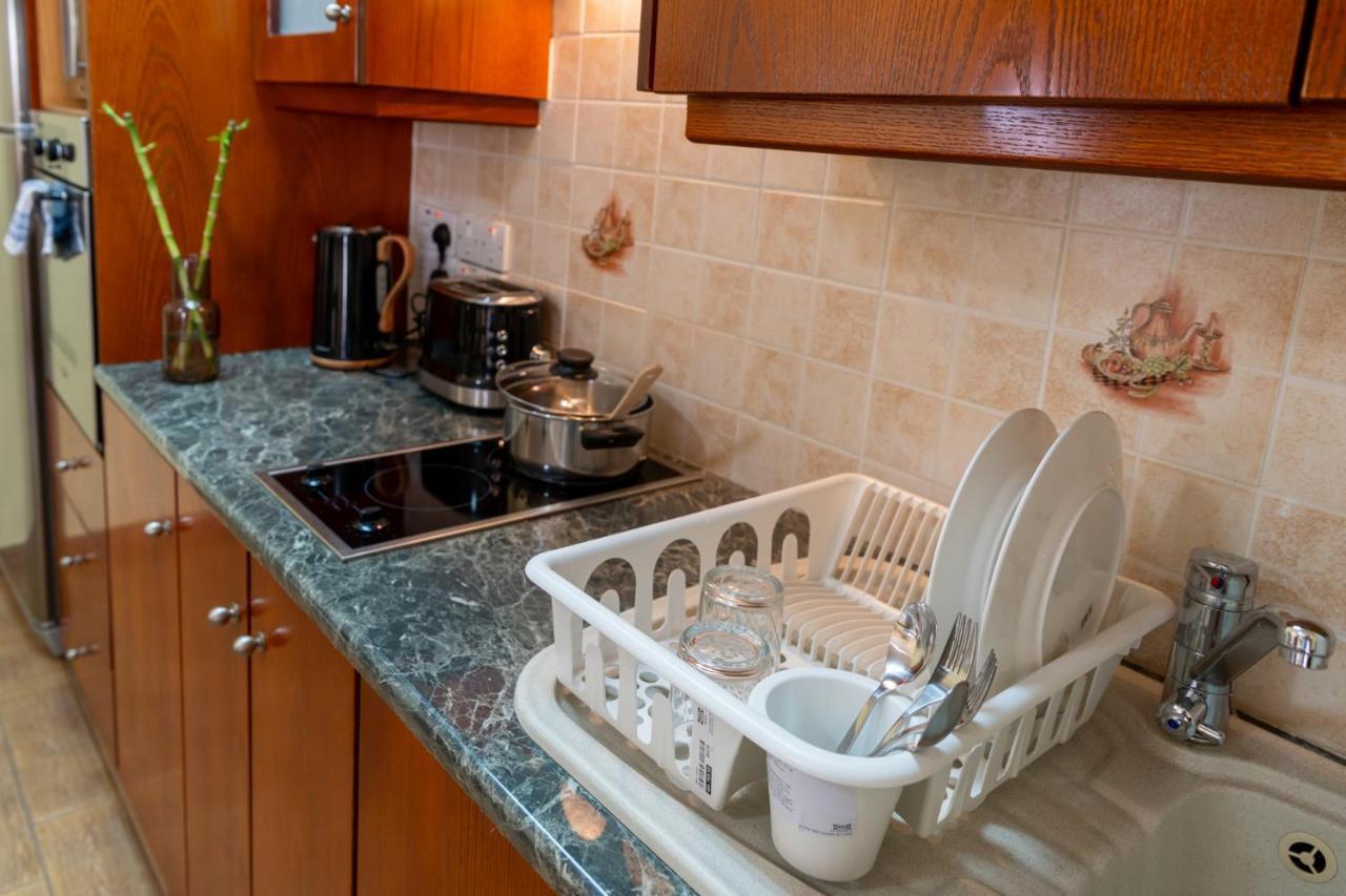 Apartment Gold Feathers Ayia Napa