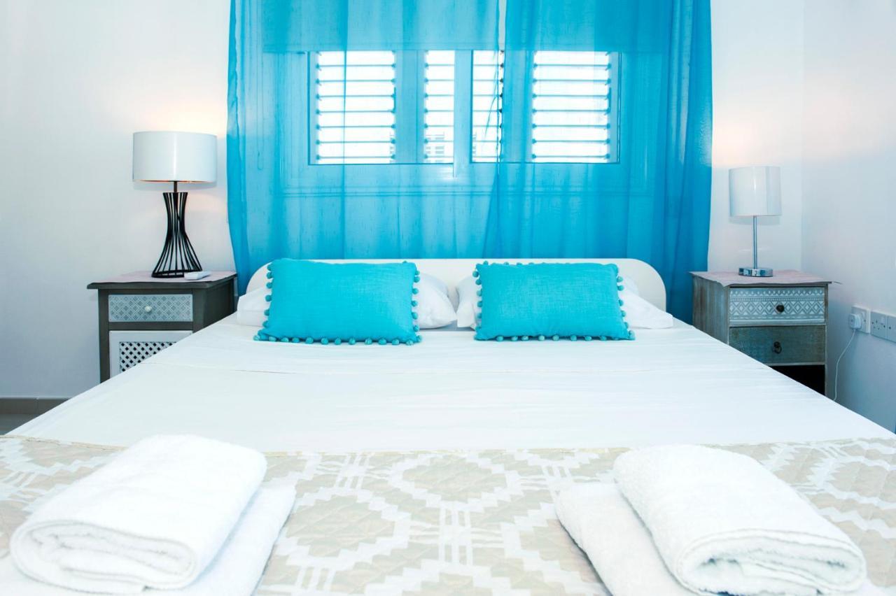Nissini Nero, 3 Bedroom With Private Pool, 5 Min To The