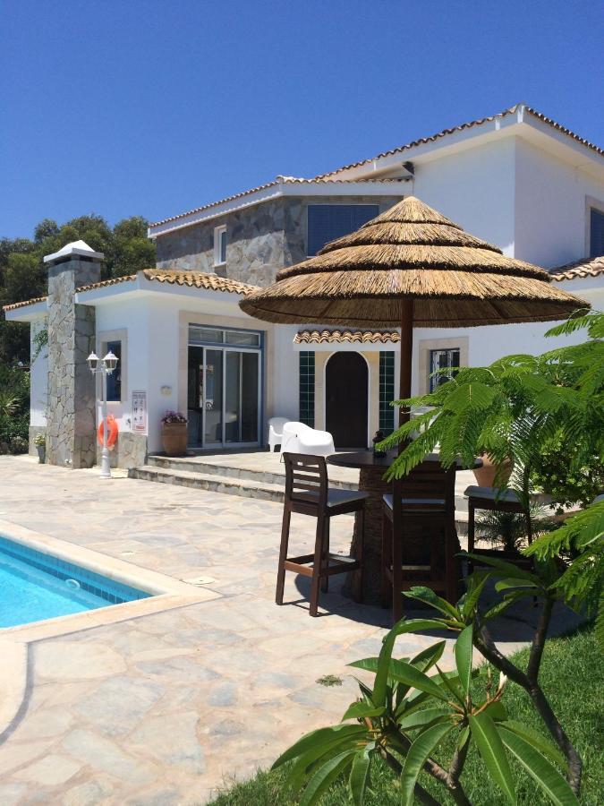 In With A Pool! Villa