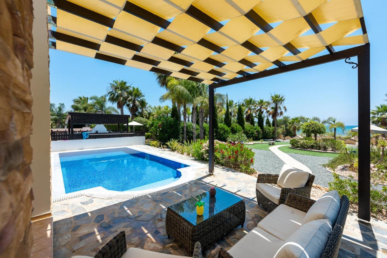 Sea Front Costa Blu By Ezoria Villa