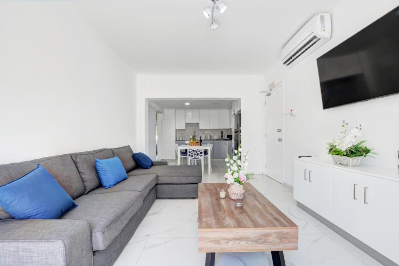 Myhome Delux, 3 Bedroom With Pool * Ayia Napa