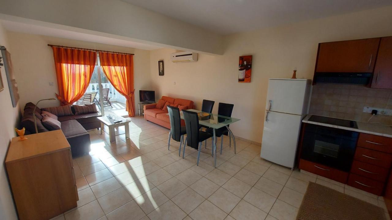 Nissi Golden Apartment *