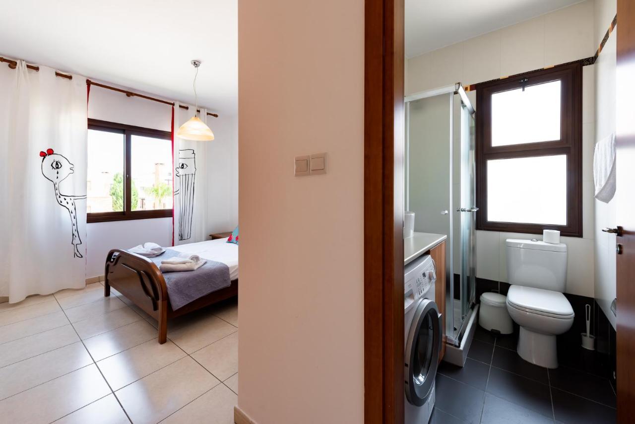 Villa Sea Front Costa Blu By Ezoria *