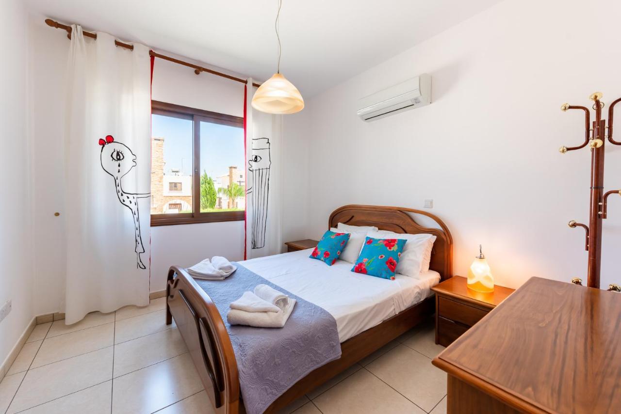 Sea Front Costa Blu By Ezoria Villa Ayia Napa