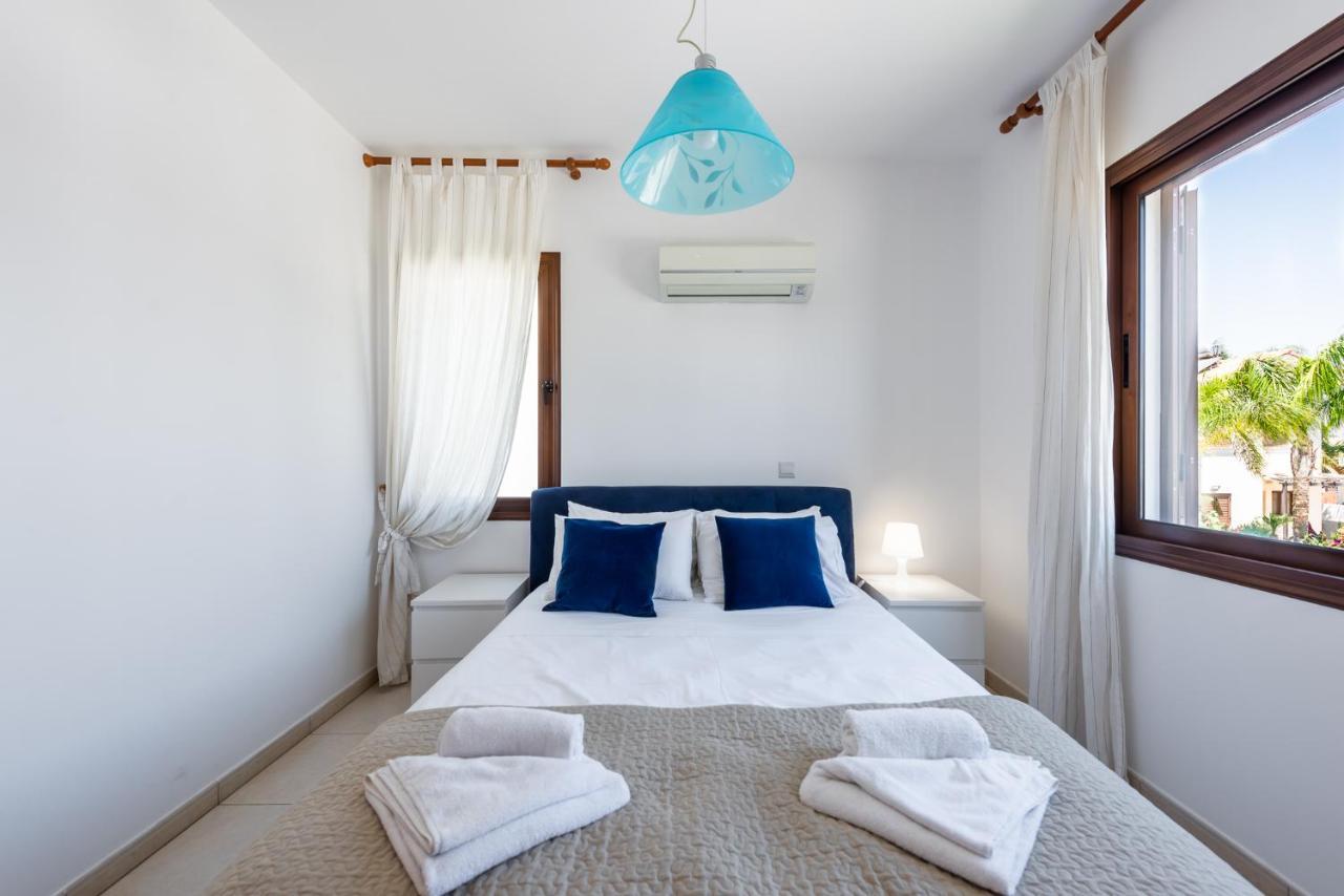 Sea Front Costa Blu By Ezoria Villa *