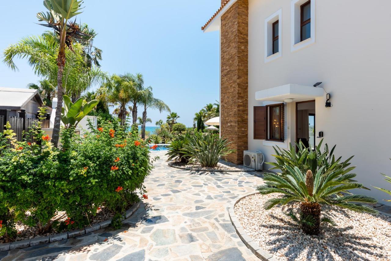 Sea Front Costa Blu By Ezoria Villa *