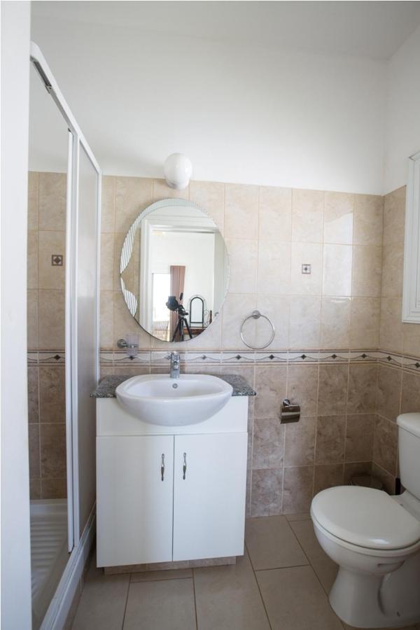 Villa Carilisto Big 4 Bedrooms In Center Of Ayia Napa