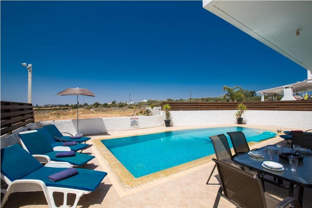 Villa Carilisto Big 4 Bedrooms In Center Of
