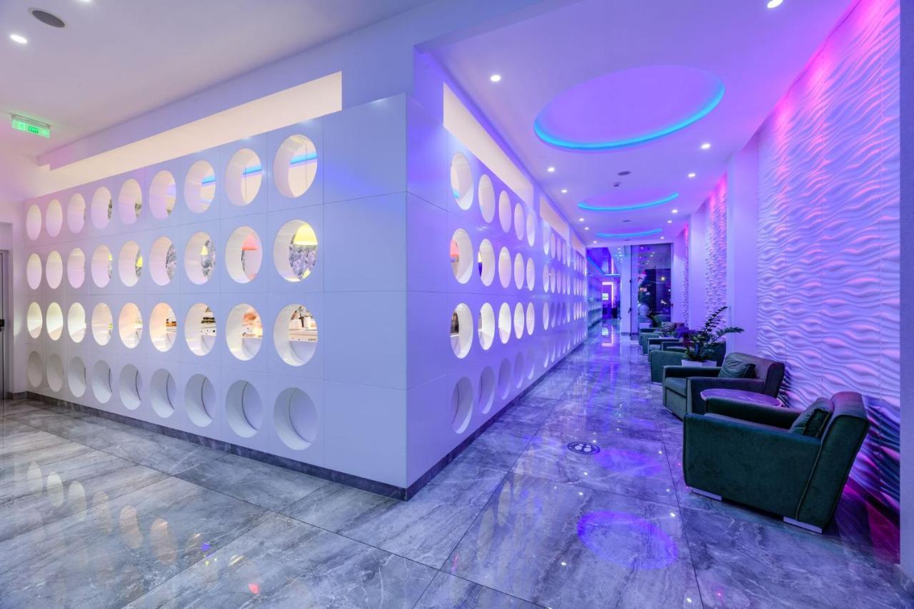 River Rock Hotel 3*