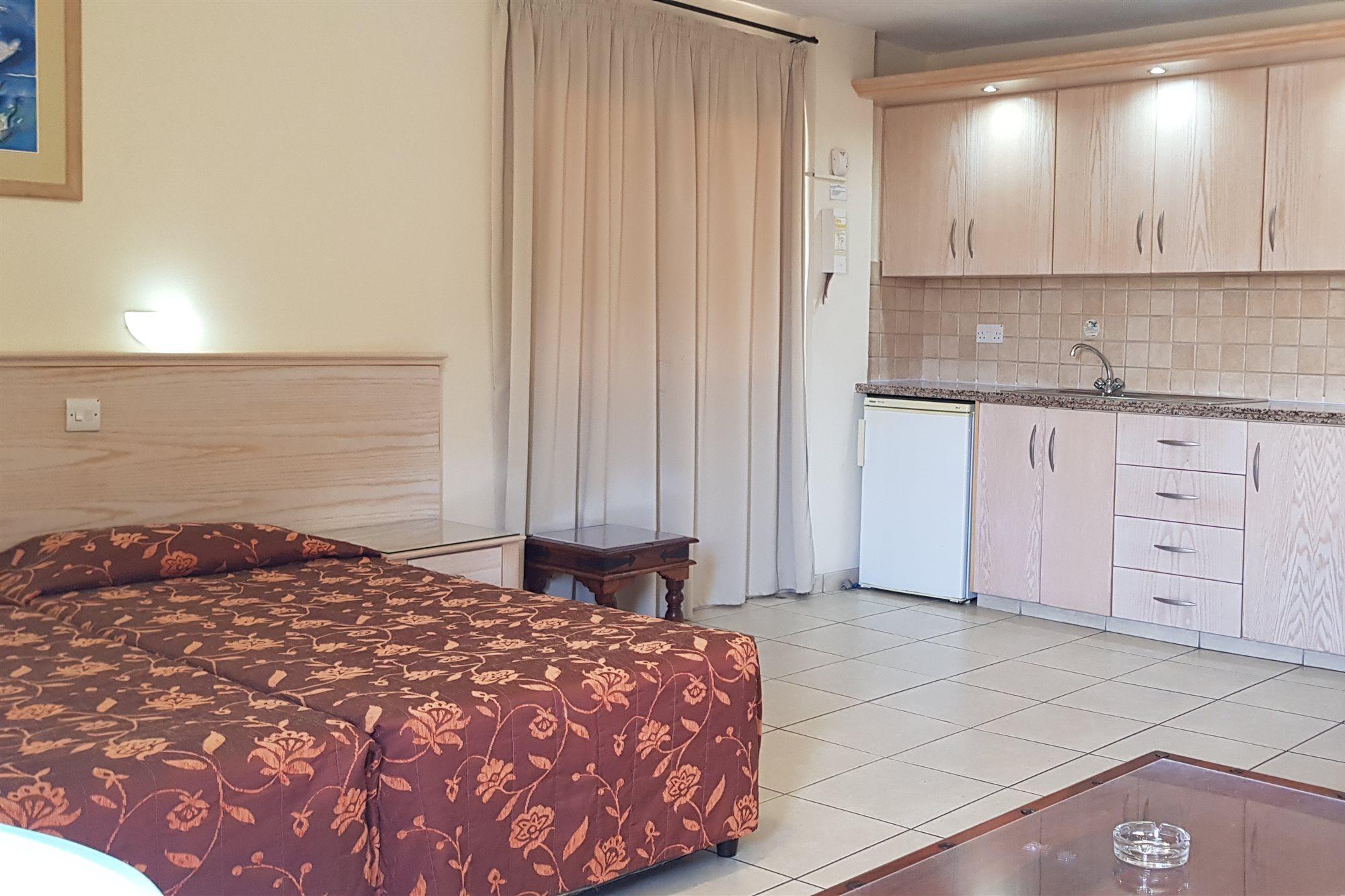 Senator - Adults Only Aparthotel 3*