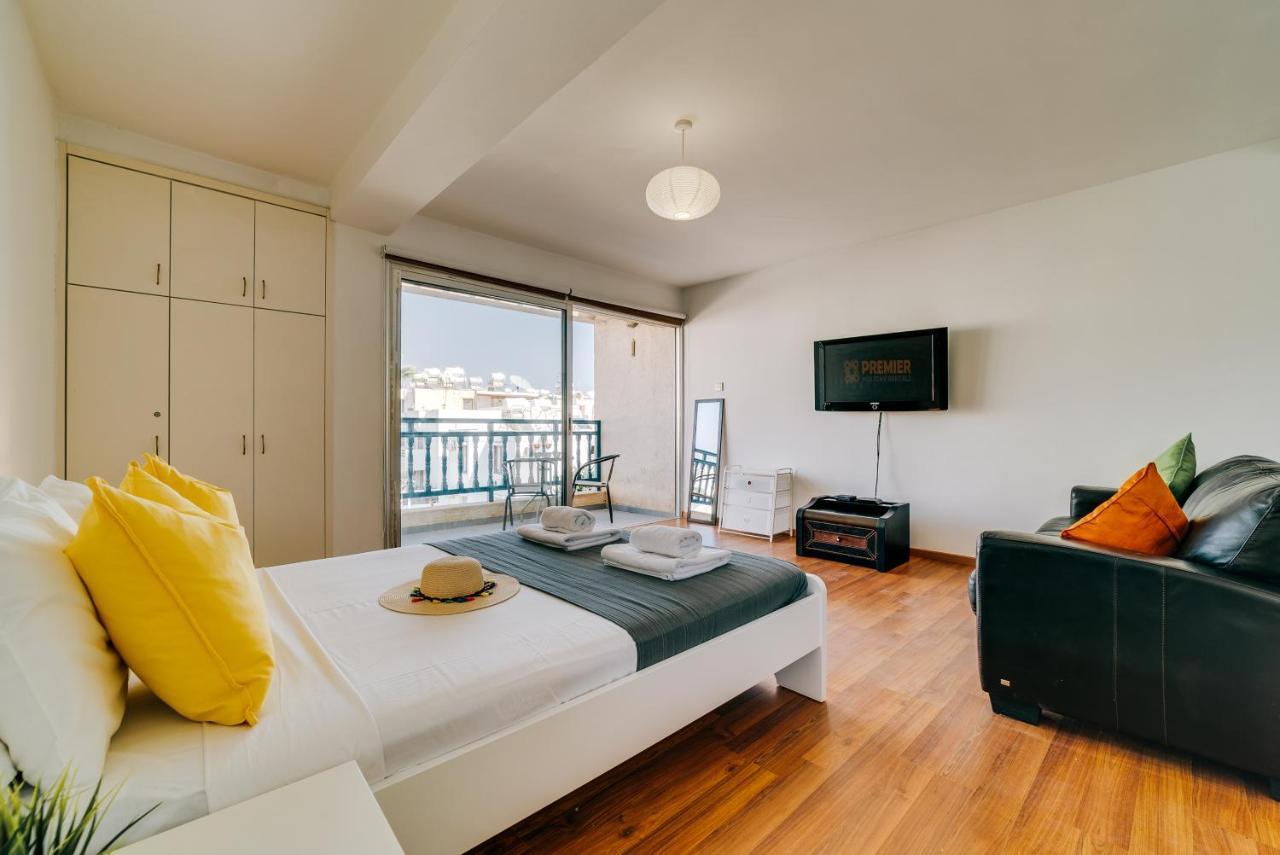 Napa Blue Apartment