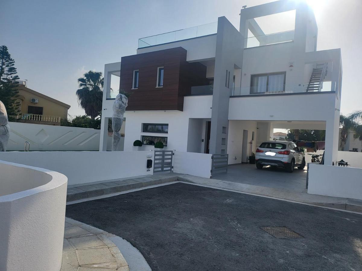 A-luxury Wellness Sea Villa Ayia Napa