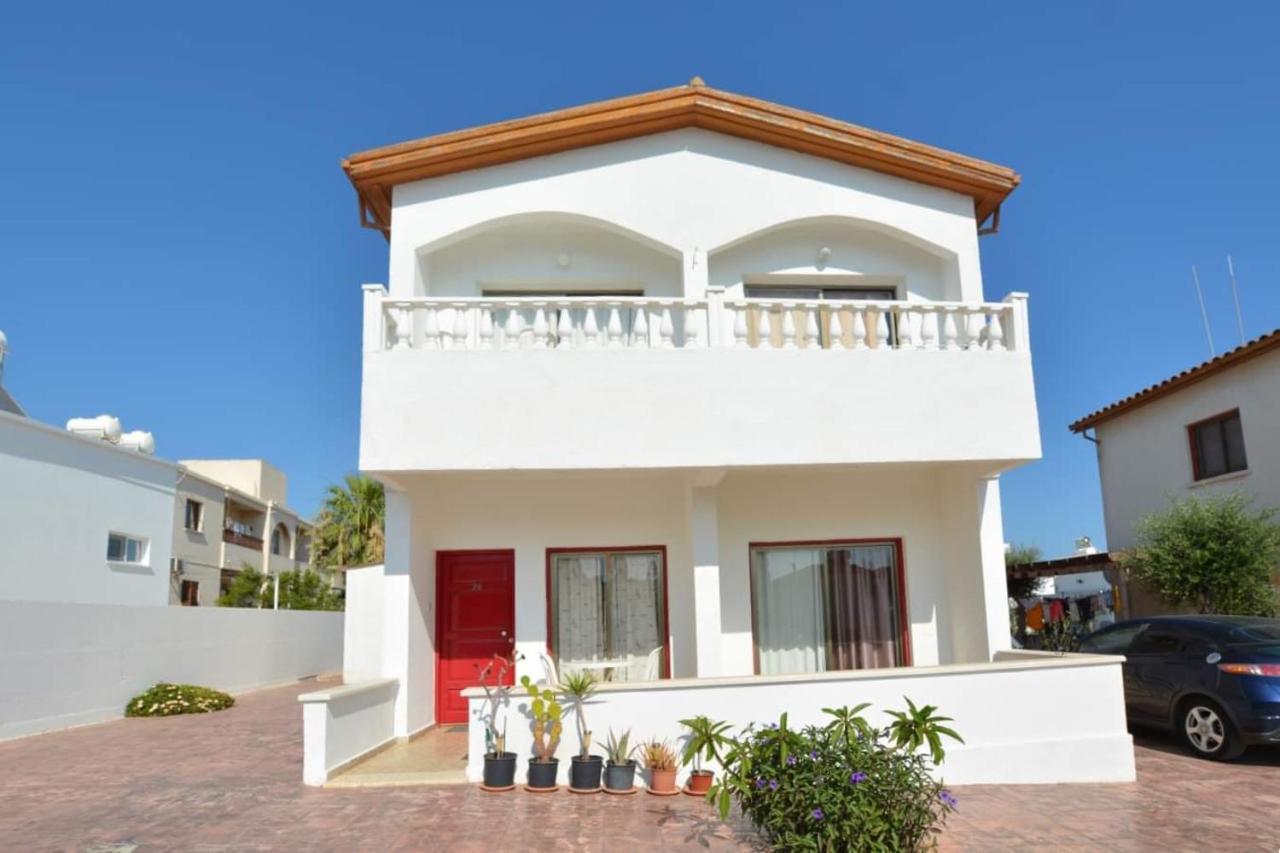 Karistos Apartment