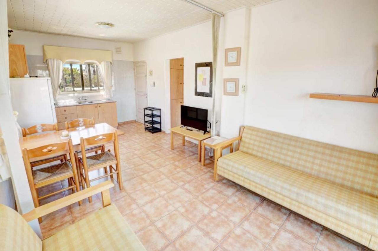Apartment Karistos *