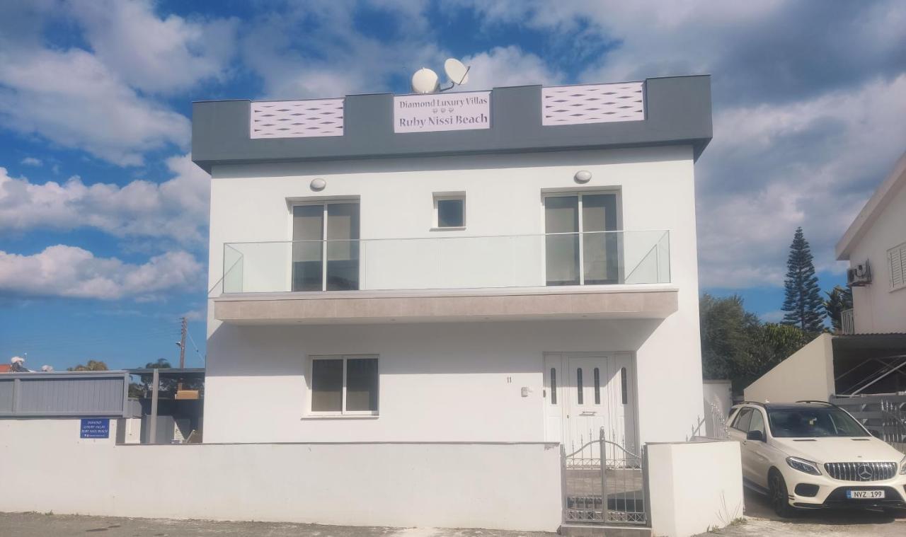 Villa Ruby Nissi *