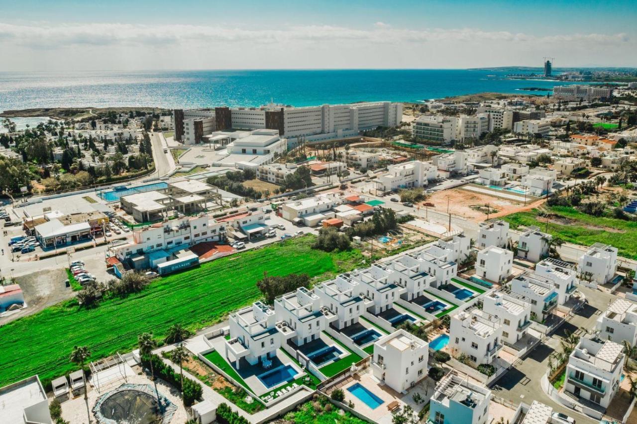 In Style In Modern 3 Bedroom Near Nissi & Square * Ayia Napa