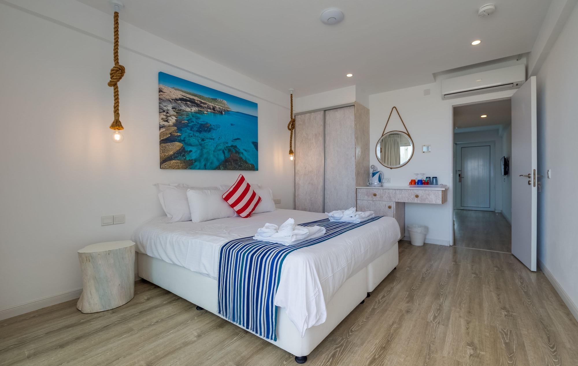 Blue Harbour Boutique Aparthotel Agia Napa