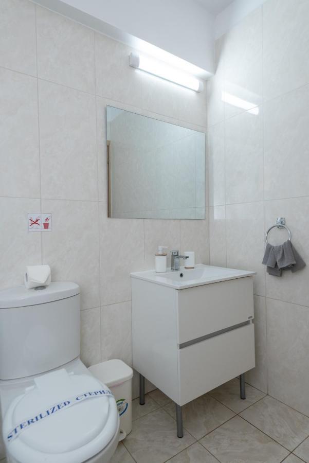 Narcissos Nissi C16 Apartment