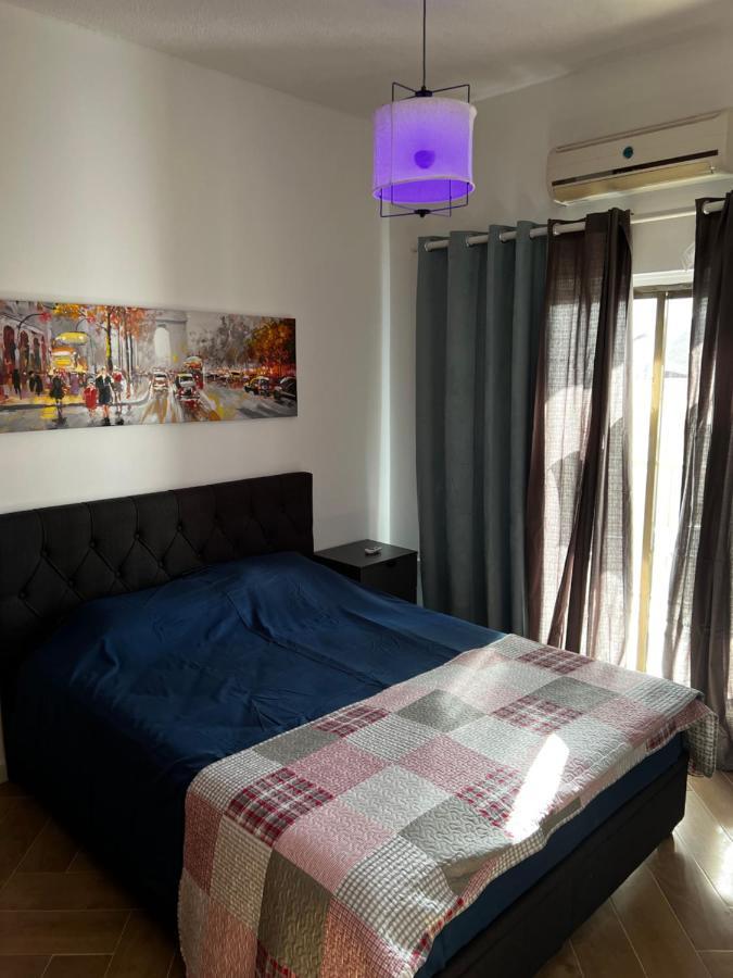 Apartment Rest *