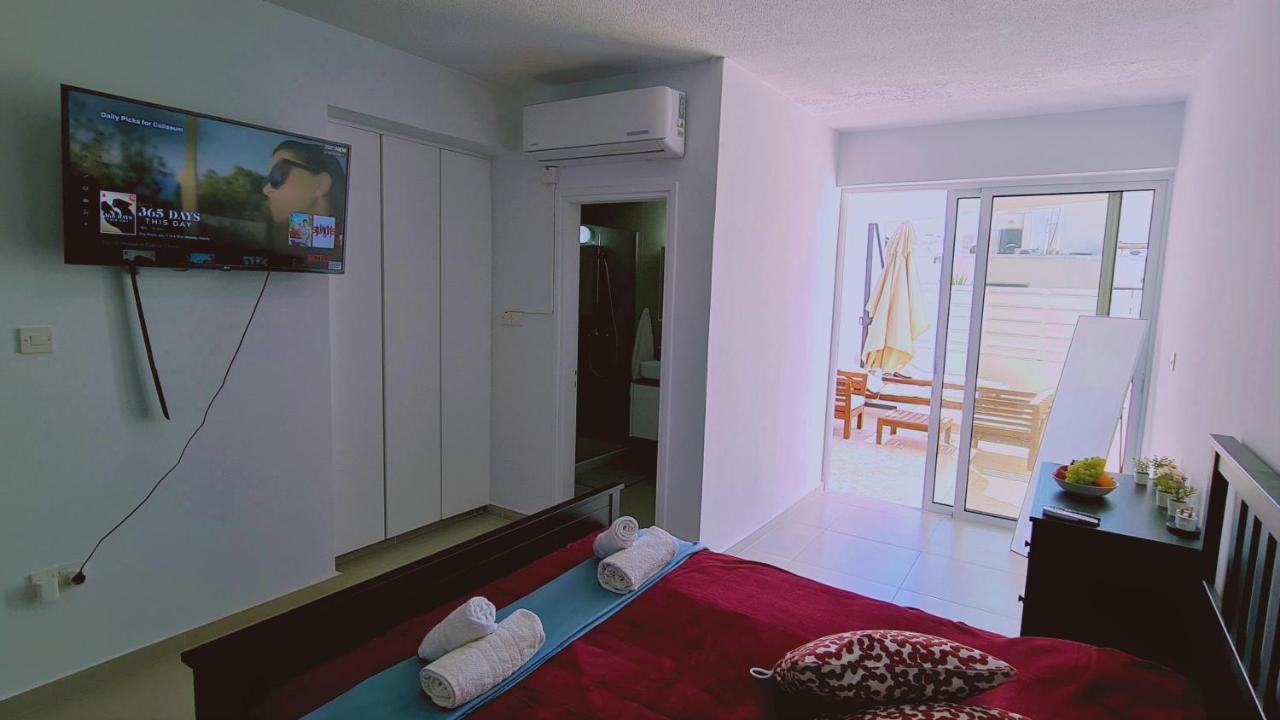 Colosseum Studio Apartment *