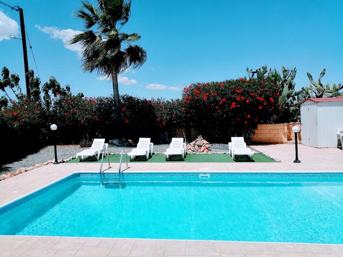 Romana * Ayia Napa