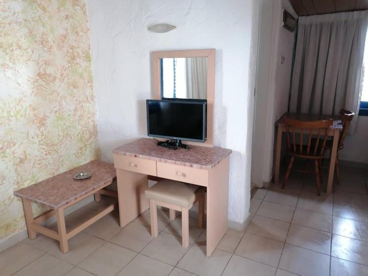 Simos Magic Apts * Ayia Napa
