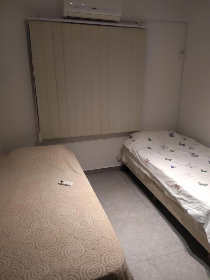 Modern Newly Furnished Apartment *