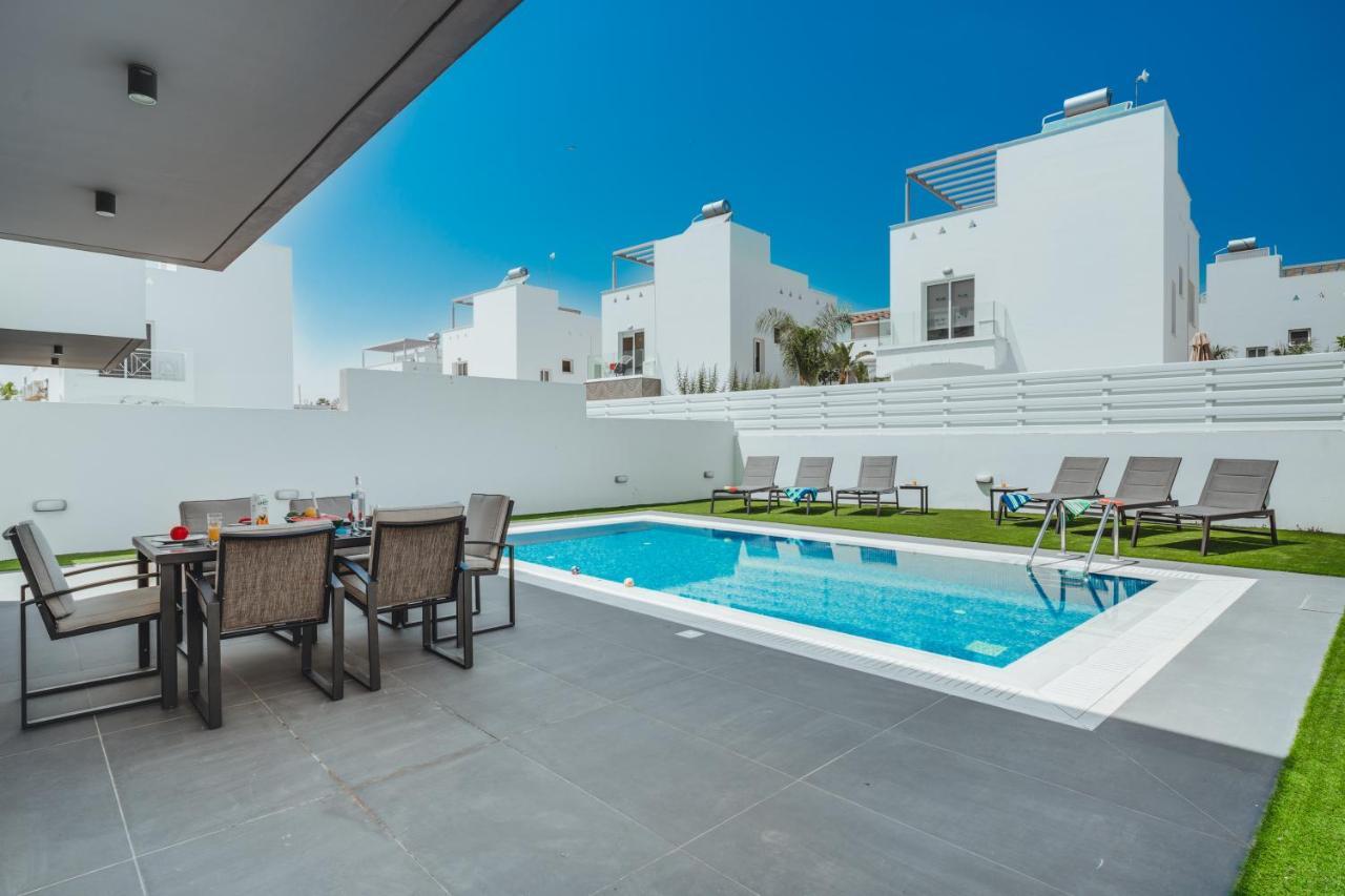 In Style In Modern 3 Bedroom Near Nissi & Square Ayia Napa