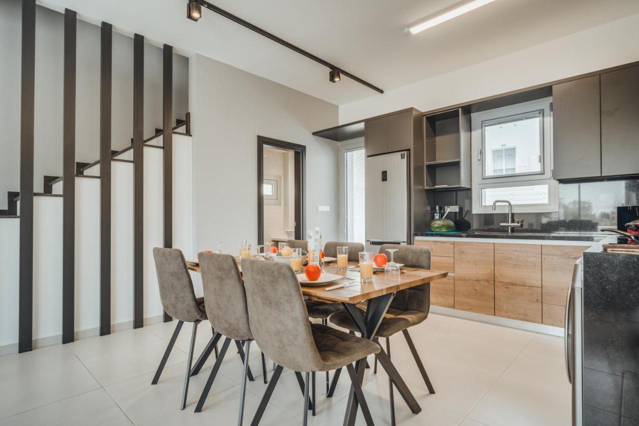 In Style In Modern 3 Bedroom Near Nissi & Square Villa